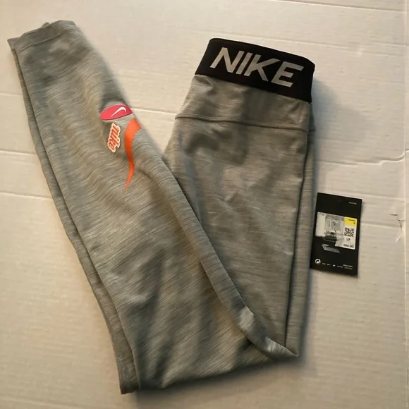 Nike Leggings - Picture 1 of 5